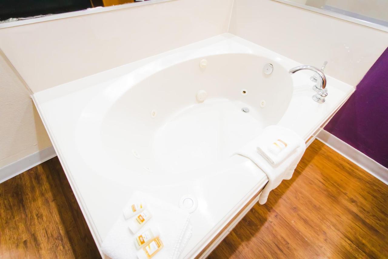 Palacio Royale Inn Signature Katy Ngoại thất bức ảnh